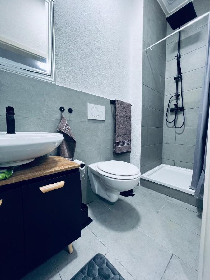 Traumhaftes 1-Zi Apartment Mit Gartennutzung Naehe Krefeld Hbf Exterior foto