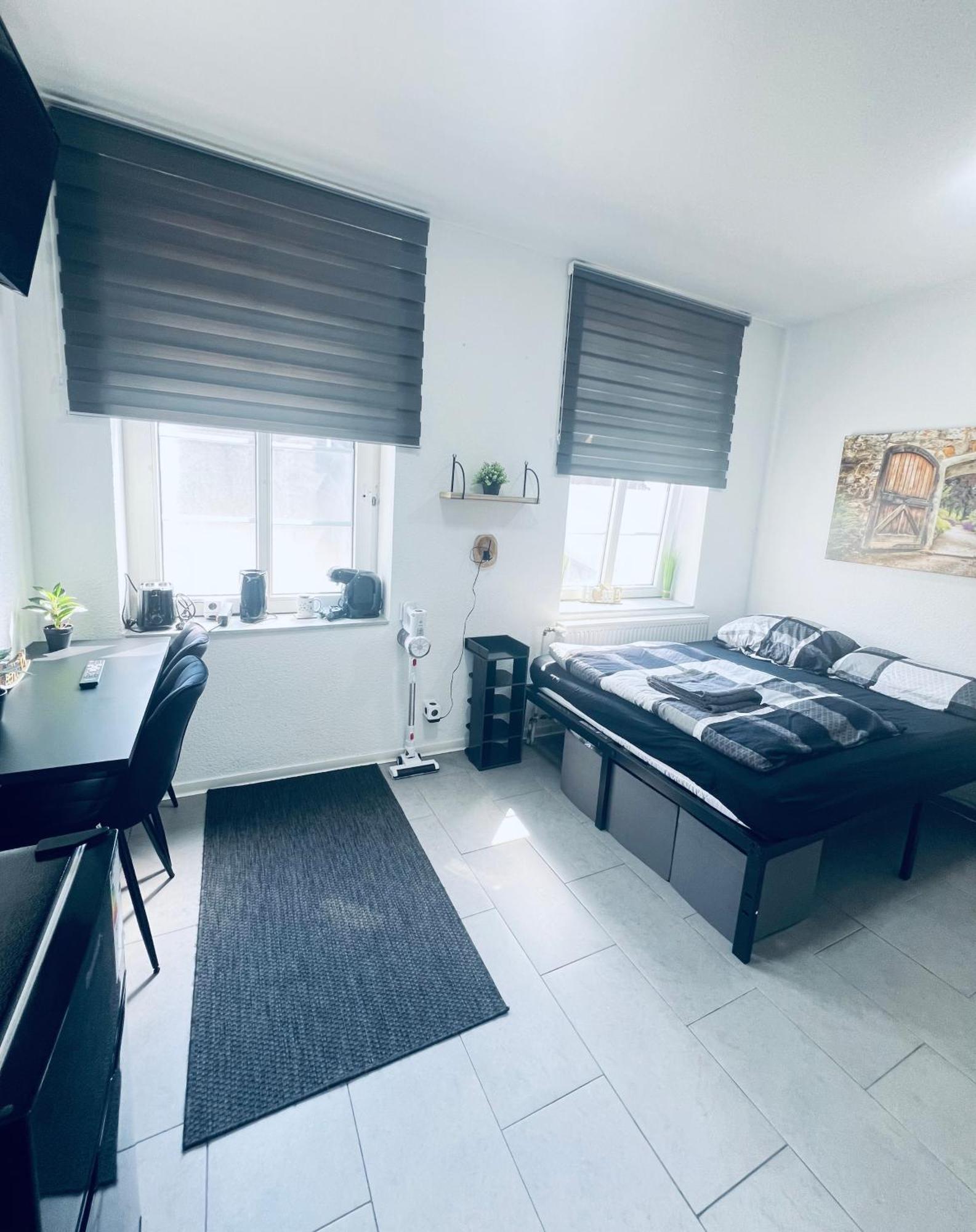 Traumhaftes 1-Zi Apartment Mit Gartennutzung Naehe Krefeld Hbf Exterior foto